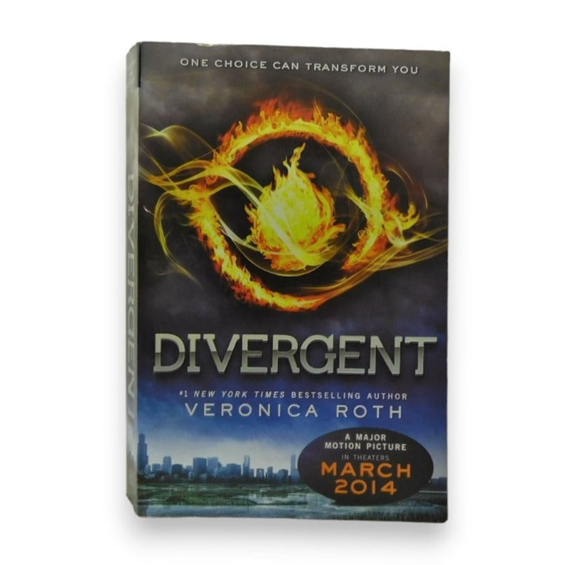 Divergent by Veronica Roth 2012